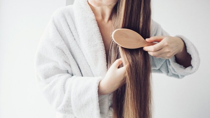 Włosy średnioporowate – pielęgnacja i fryzury dla tego rodzaju włosów