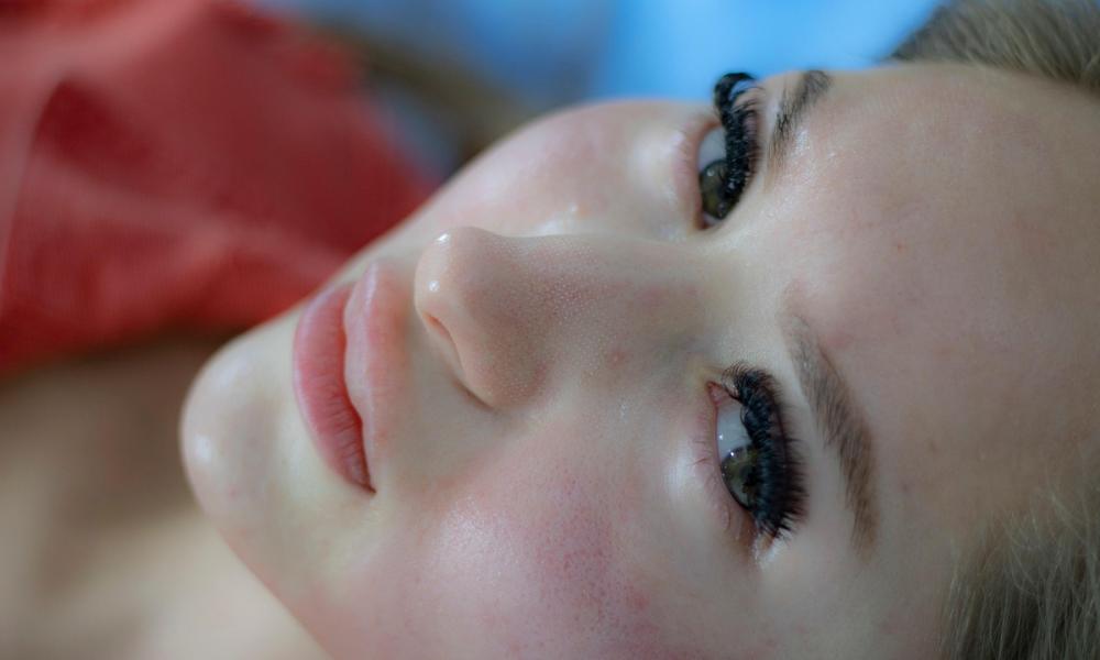 Zabiegi medycyny estetycznej – jakie ryzyko się z nimi wiąże?