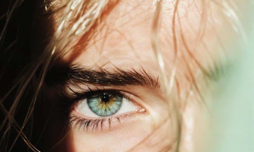 Naturalne preparaty na cienie pod oczami – które warto wypróbować?